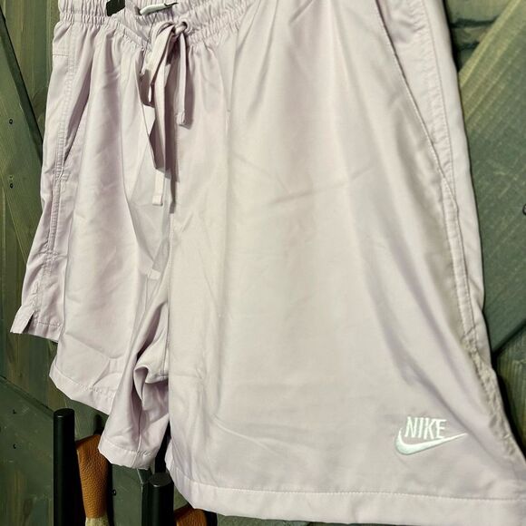 Nike Men Shorts - Picture 3 of 5